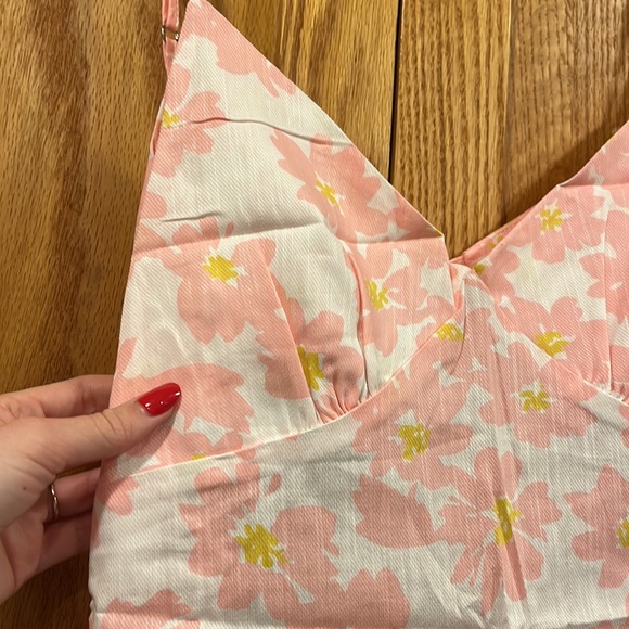 Floral sundress with open back cutout - Picture 2 of 3